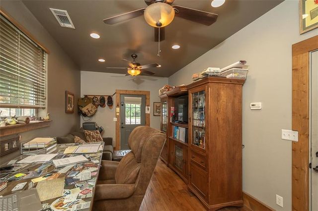 364 E 1600 Road, Baldwin City, KS 66006