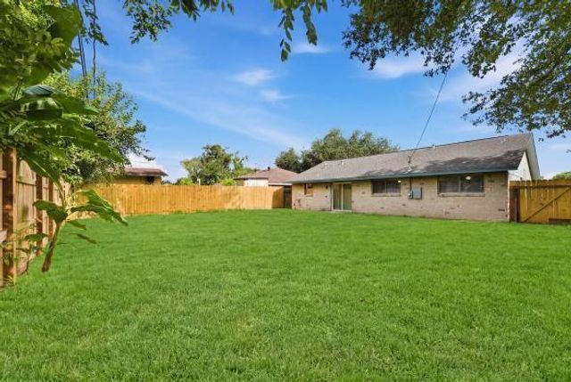 506 Glenvale Drive, Houston, TX 77060