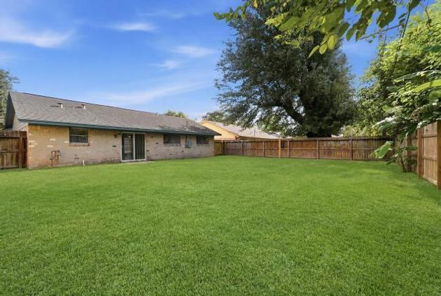 506 Glenvale Drive, Houston, TX 77060