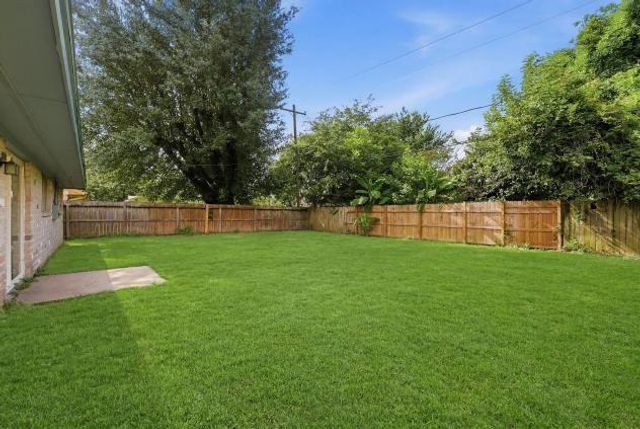 506 Glenvale Drive, Houston, TX 77060