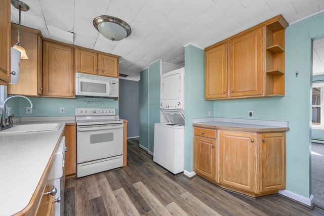 107 Knott Ave, Sandwich, MA 02563