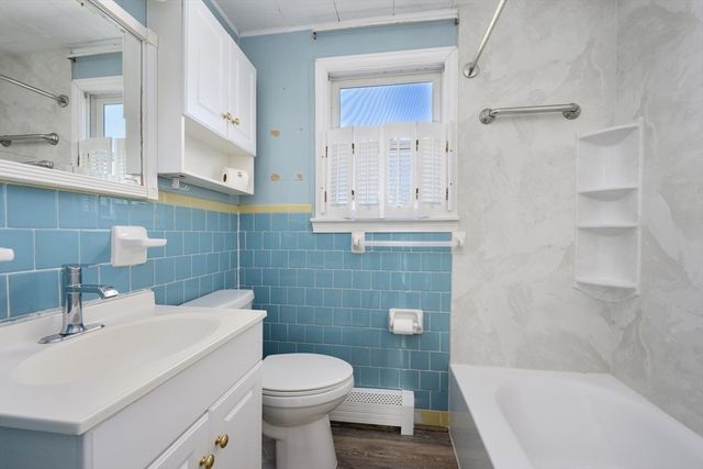 107 Knott Ave, Sandwich, MA 02563