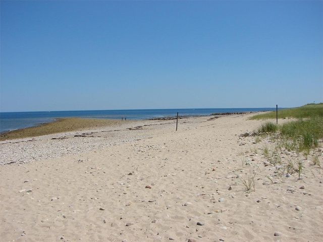 107 Knott Ave, Sandwich, MA 02563