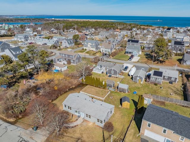 107 Knott Ave, Sandwich, MA 02563
