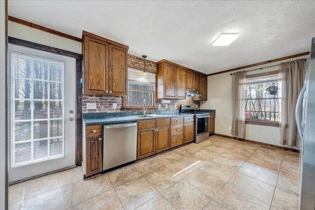 50 Mapleridge DR, Wirtz, VA 24184