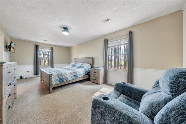 50 Mapleridge DR, Wirtz, VA 24184