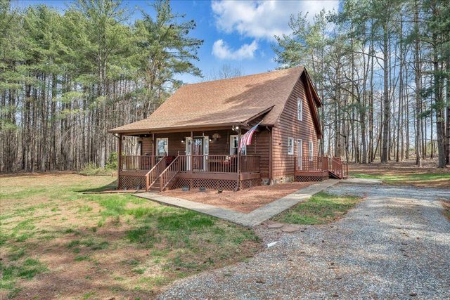 50 Mapleridge DR, Wirtz, VA 24184