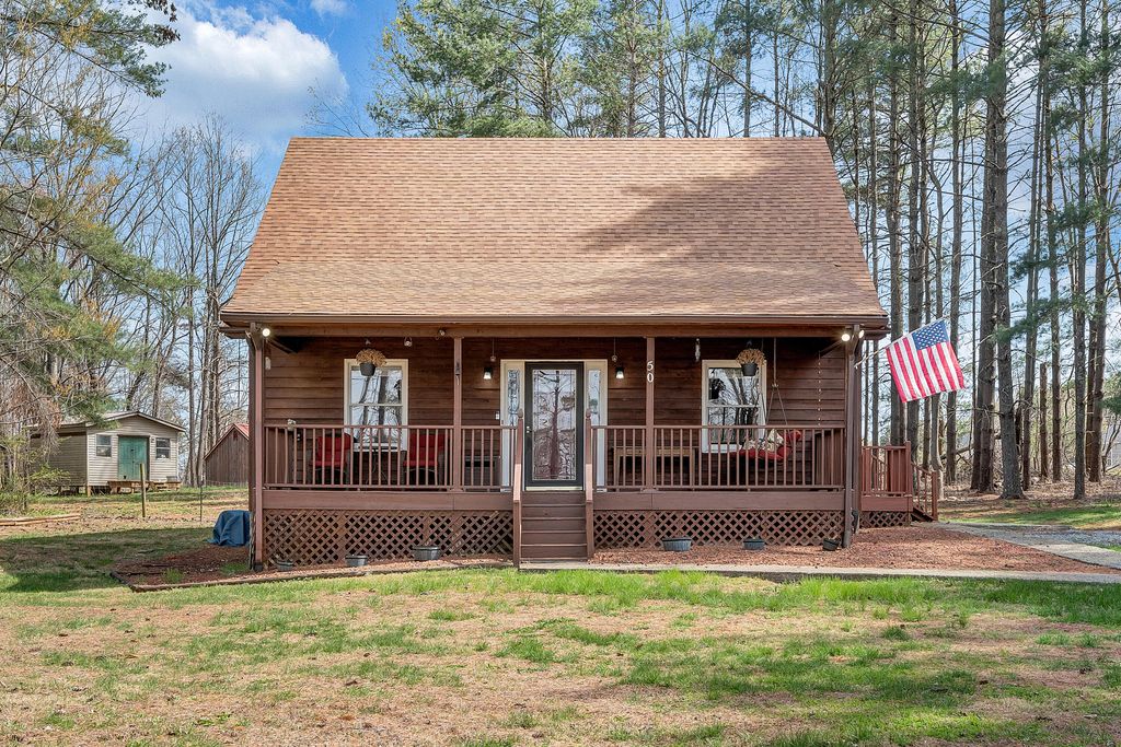 50 Mapleridge DR, Wirtz, VA 24184