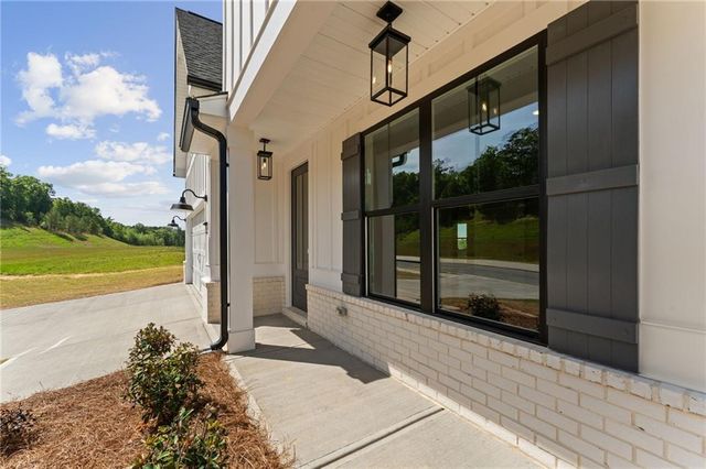 103 Blossom Lane Circle, Calhoun, GA 30153