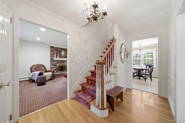 189 Cambon Avenue, Saint James, NY 11780