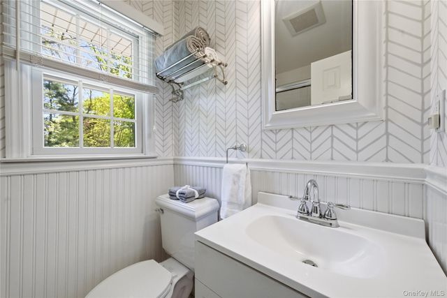 189 Cambon Avenue, Saint James, NY 11780