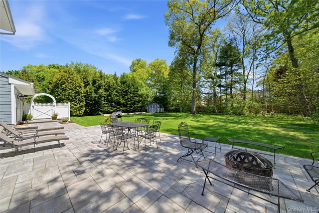 189 Cambon Avenue, Saint James, NY 11780