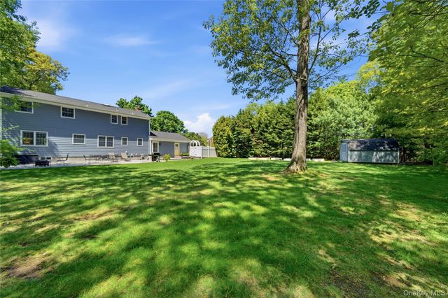 189 Cambon Avenue, Saint James, NY 11780