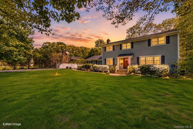189 Cambon Avenue, Saint James, NY 11780