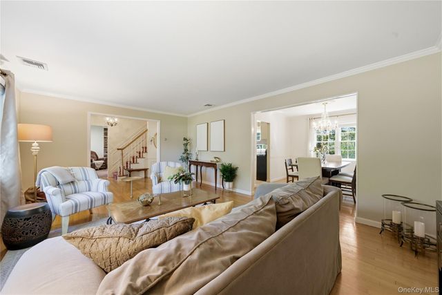 189 Cambon Avenue, Saint James, NY 11780