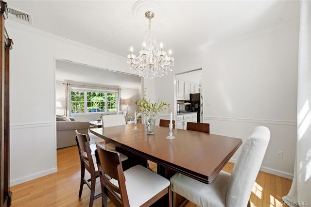 189 Cambon Avenue, Saint James, NY 11780