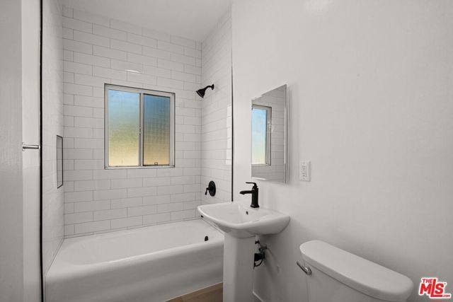 1245 S Orange Street 201, Glendale, CA 91204