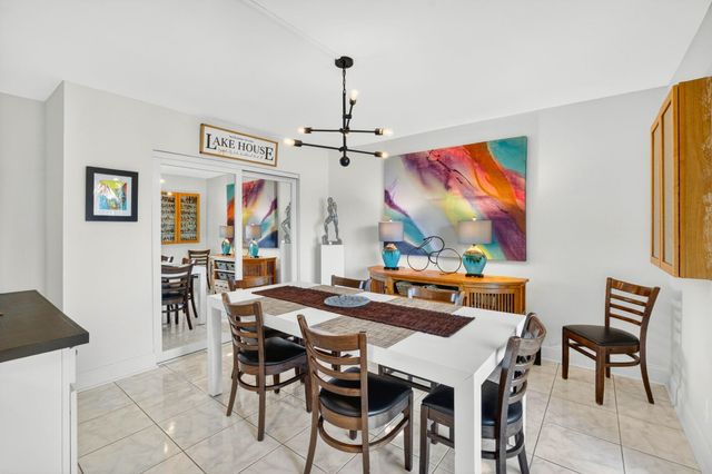 4001 NE 14th Avenue, Oakland Park, FL 33334