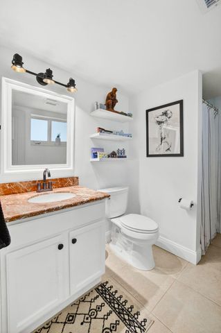 4001 NE 14th Avenue, Oakland Park, FL 33334