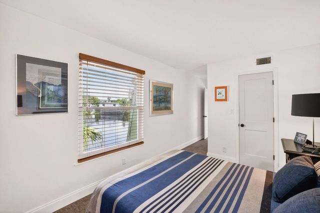 4001 NE 14th Avenue, Oakland Park, FL 33334