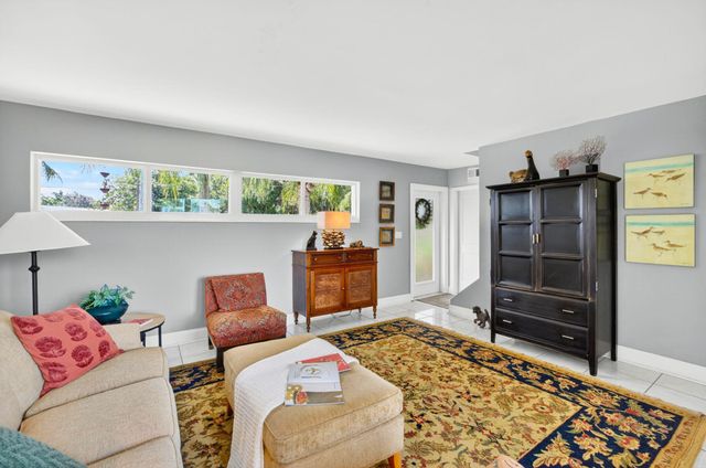 4001 NE 14th Avenue, Oakland Park, FL 33334