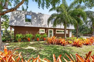 4001 NE 14th Avenue, Oakland Park, FL 33334