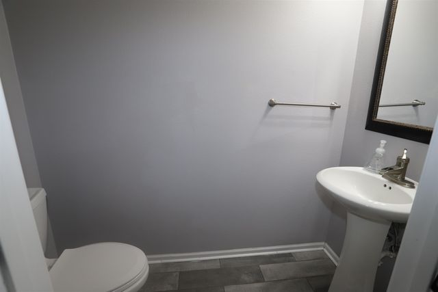 1700 Rivers Edge Drive SE, Minot, ND 58701