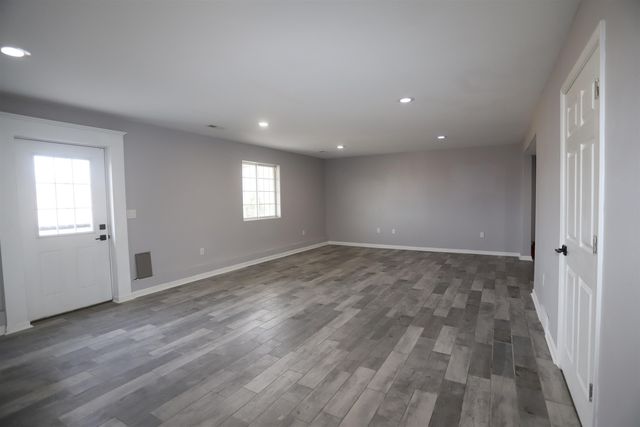 1700 Rivers Edge Drive SE, Minot, ND 58701