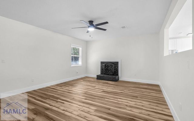 127 Glenn Bryant Road, Hinesville, GA 31313