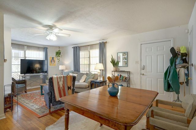 2709 S 2nd ST, Austin, TX 78704