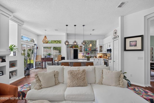 1820 BURGESS HILL Drive E, Jacksonville, FL 32246