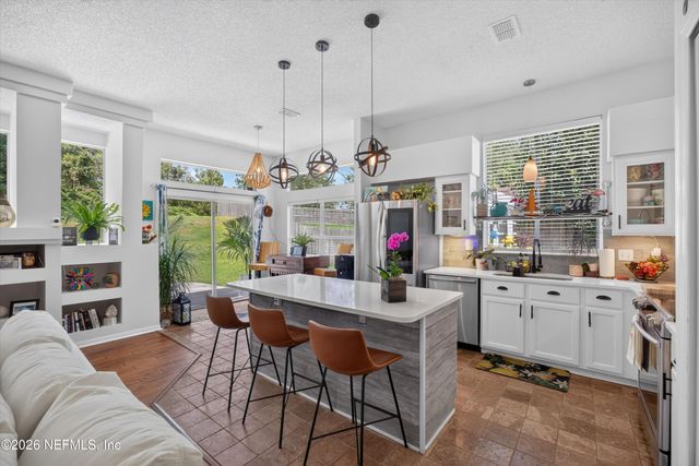 1820 BURGESS HILL Drive E, Jacksonville, FL 32246