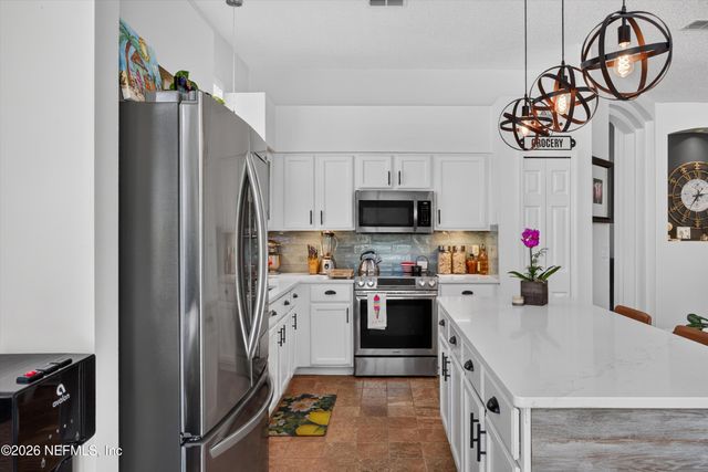 1820 BURGESS HILL Drive E, Jacksonville, FL 32246