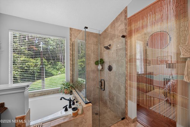 1820 BURGESS HILL Drive E, Jacksonville, FL 32246