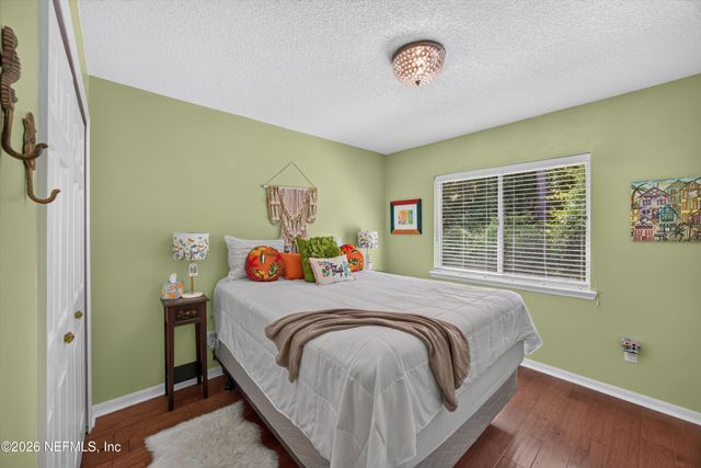 1820 BURGESS HILL Drive E, Jacksonville, FL 32246