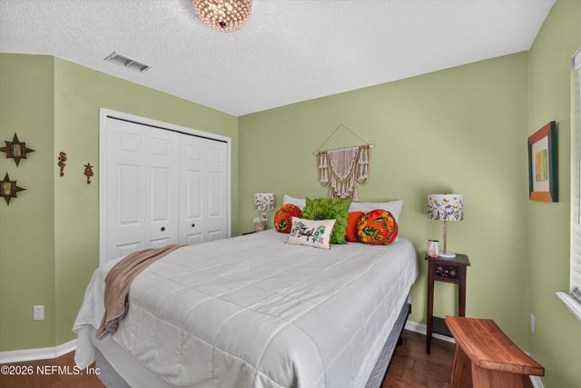 1820 BURGESS HILL Drive E, Jacksonville, FL 32246