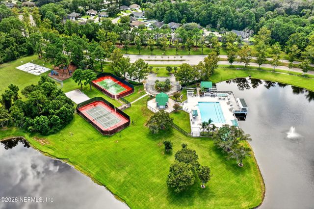 1820 BURGESS HILL Drive E, Jacksonville, FL 32246