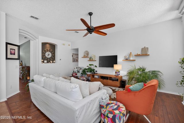 1820 BURGESS HILL Drive E, Jacksonville, FL 32246