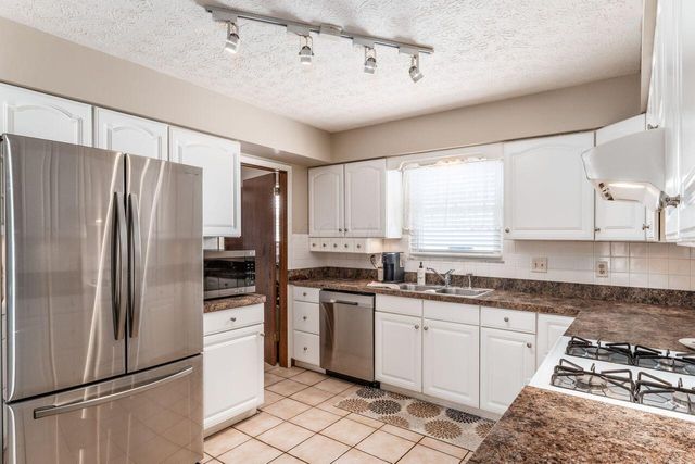 460 Willow Run Drive, Pickerington, OH 43147