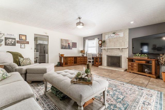 460 Willow Run Drive, Pickerington, OH 43147