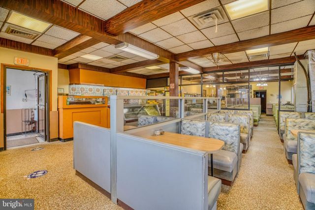 448-50 N 9TH ST, Philadelphia, PA 19123