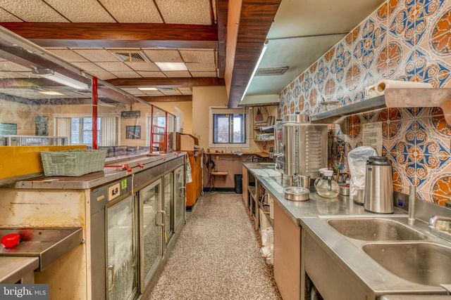 448-50 N 9TH ST, Philadelphia, PA 19123