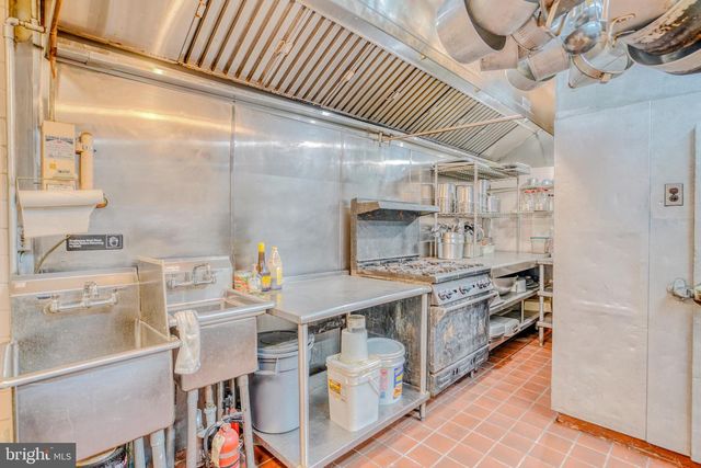 448-50 N 9TH ST, Philadelphia, PA 19123