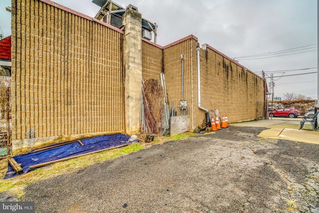 448-50 N 9TH ST, Philadelphia, PA 19123