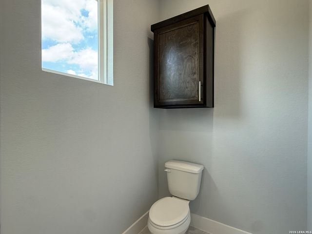 165 E SHORT MEADOW DR, Lytle, TX 78052