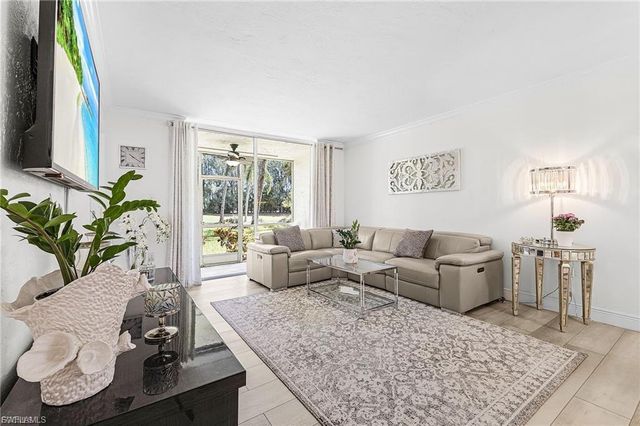 501 Forest Lakes BLVD 105, Naples, FL 34105