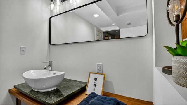 1908 Goff Avenue, Eau Claire, WI 54701