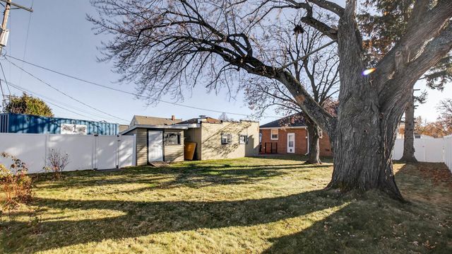 1908 Goff Avenue, Eau Claire, WI 54701