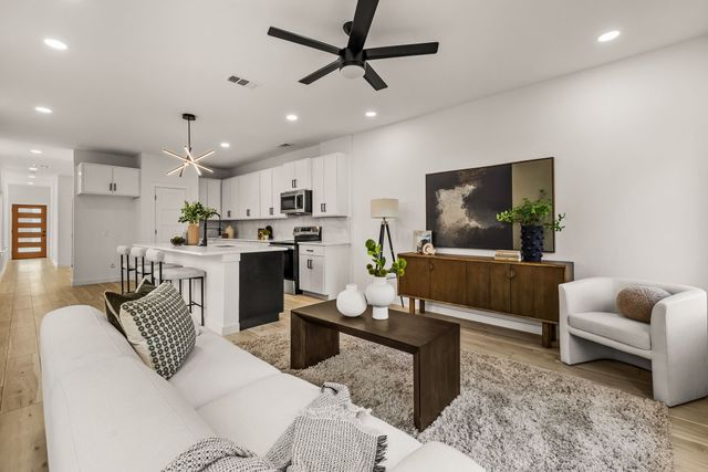 2232 Hooper Street, Dallas, TX 75215