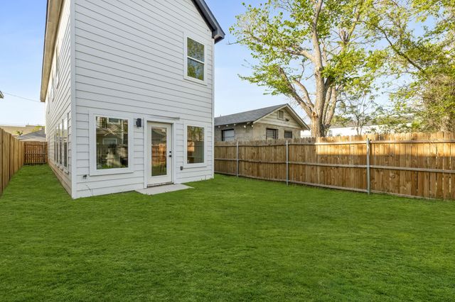 2232 Hooper Street, Dallas, TX 75215